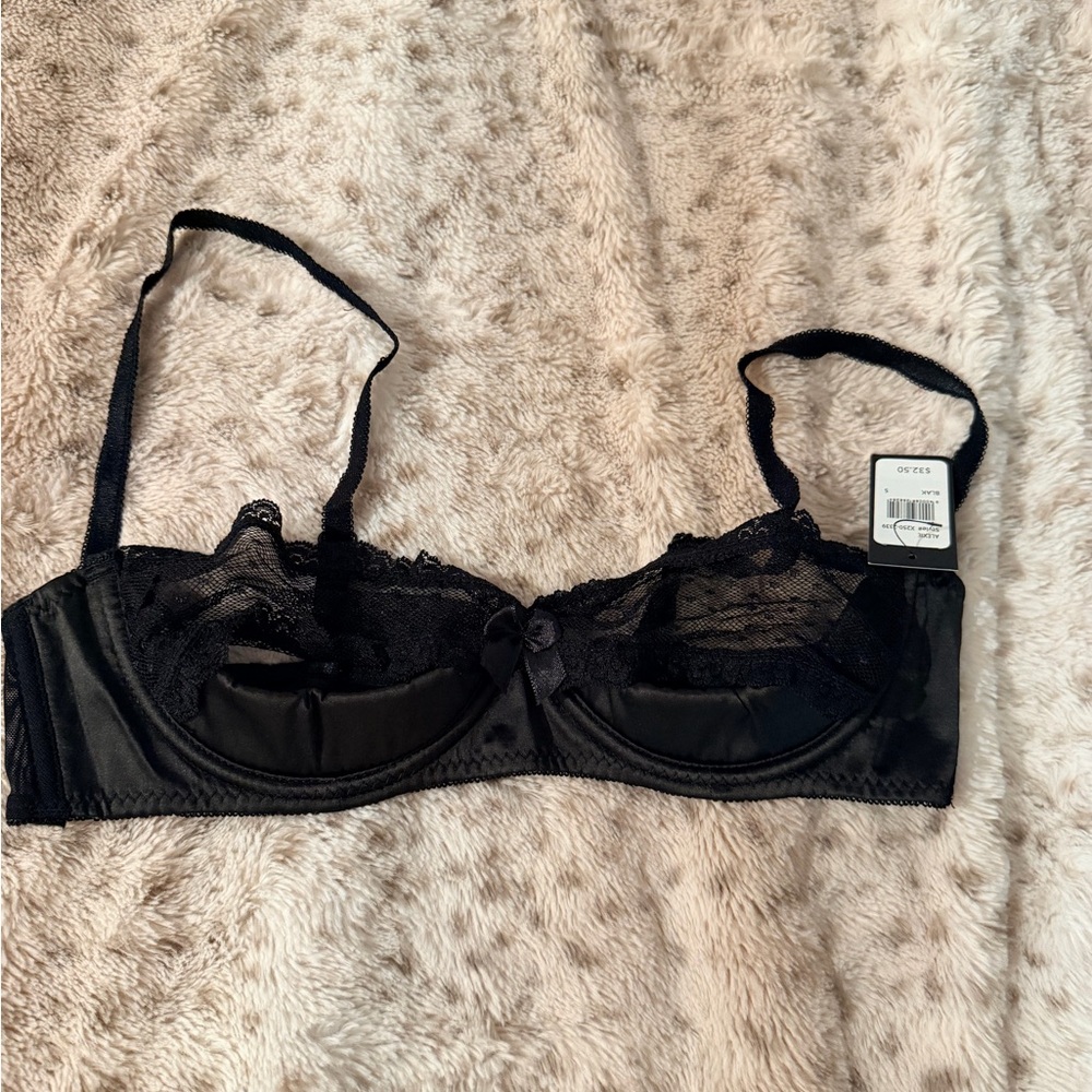 Elegant Black Lace Underwire Bra